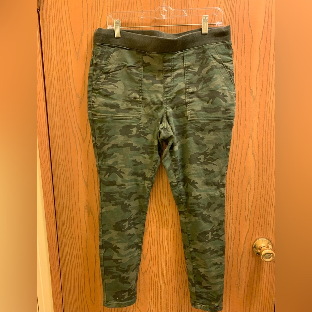 No Boundaries size XL (15-17). Camo  good condition